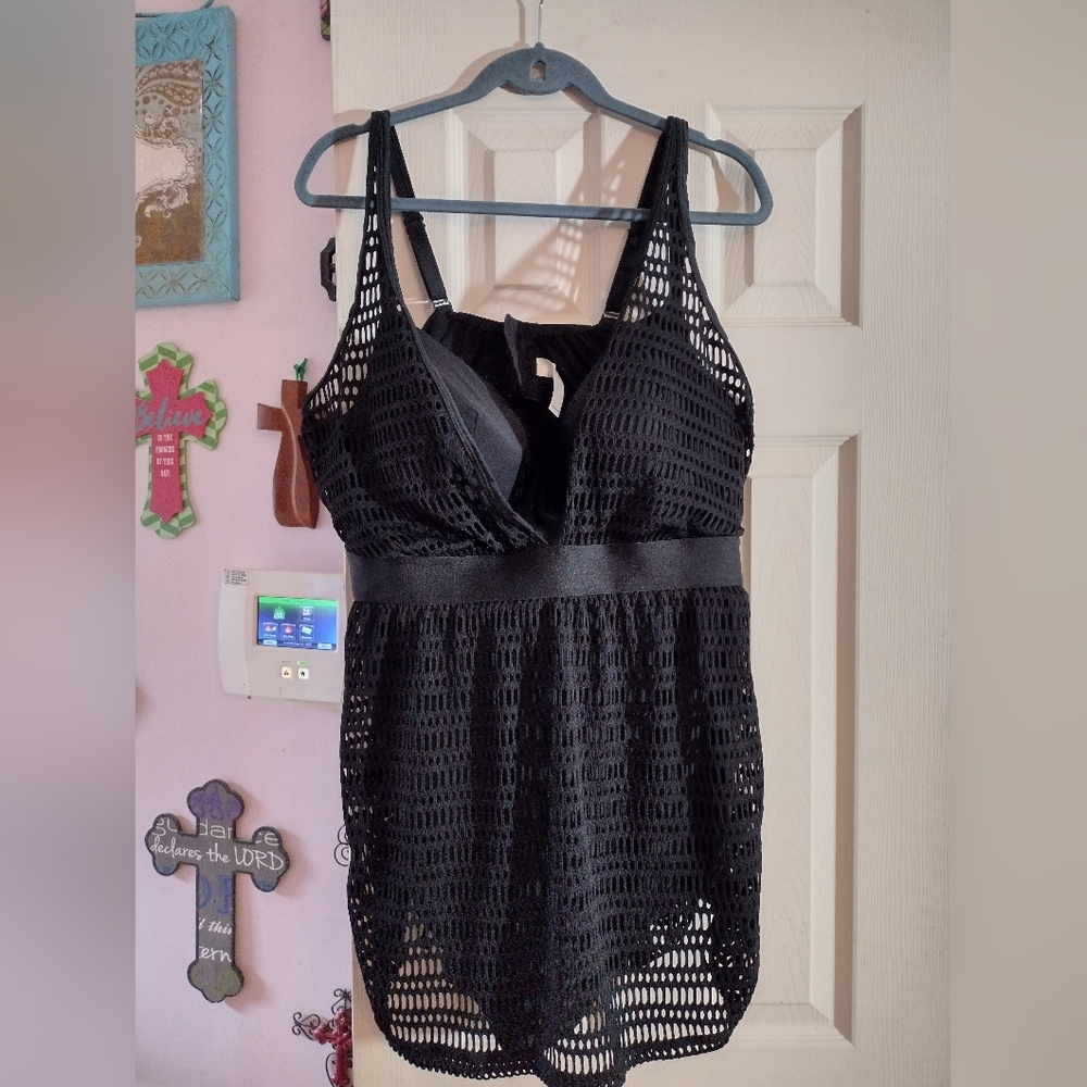 CACIQUE BLACK RUCHED SWIMDRESS one piece fishnet mesh. 42DD swim